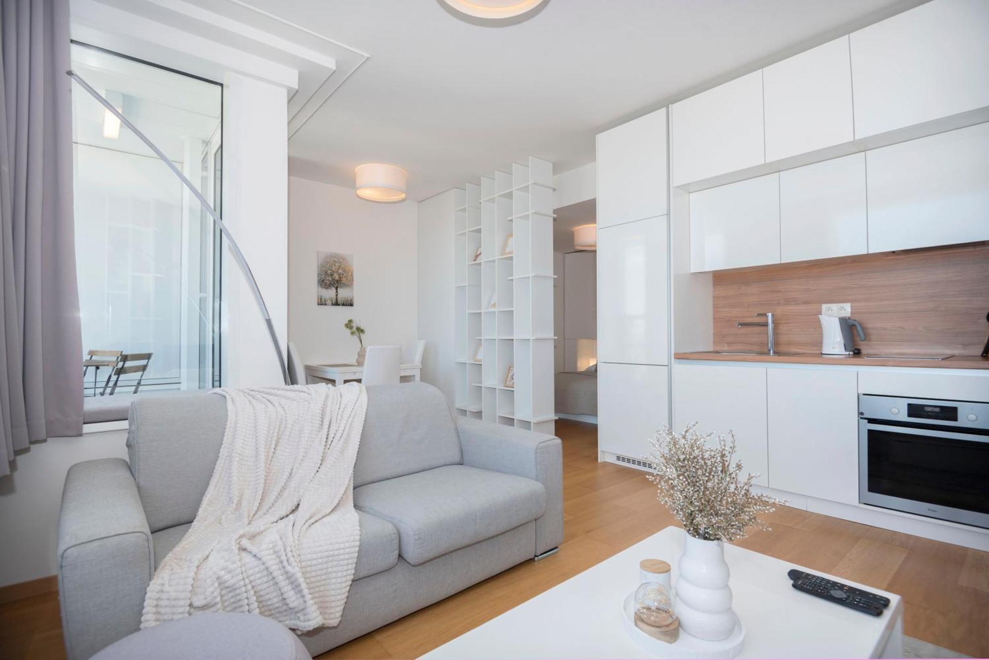 Luxury 1Bdrm On The 28Th Floor Apartment บราติสลาวา ภายนอก รูปภาพ