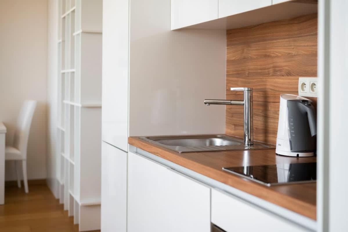 Luxury 1Bdrm On The 28Th Floor Apartment บราติสลาวา ภายนอก รูปภาพ