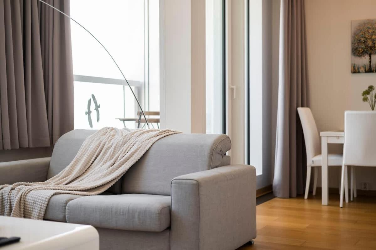 Luxury 1Bdrm On The 28Th Floor Apartment บราติสลาวา ภายนอก รูปภาพ